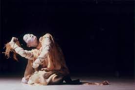 Decolonizing Research through Performance Ethnography